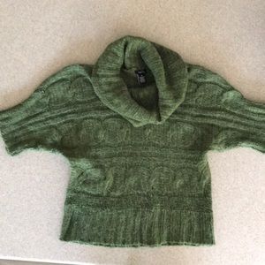 Rue 21 olive color short sleeve sweater